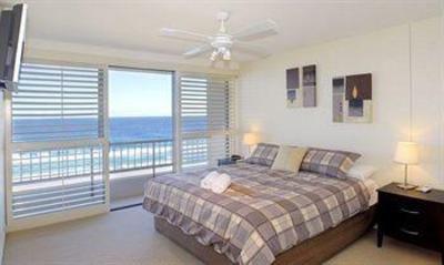 фото отеля Norfolk Luxury Beachfront Apartments Gold Coast