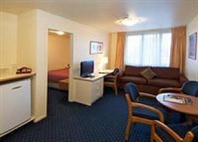 фото отеля Quality Inn on Fenton