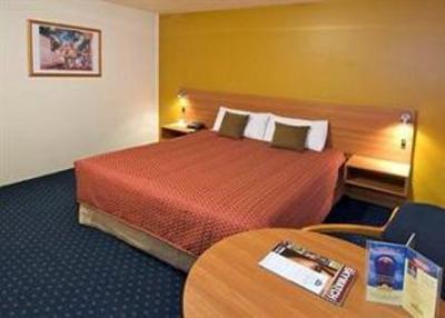 фото отеля Quality Inn on Fenton