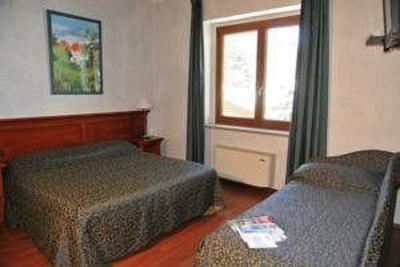 фото отеля Hotel Clari