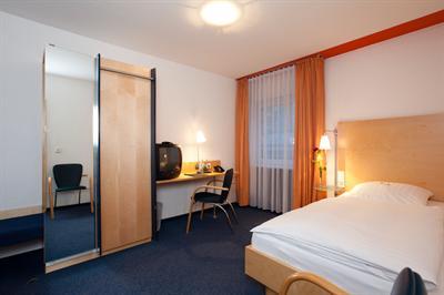 фото отеля Hotel Elite Karlsruhe