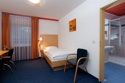 фото отеля Hotel Elite Karlsruhe