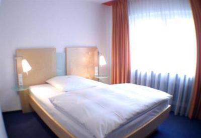 фото отеля Hotel Elite Karlsruhe