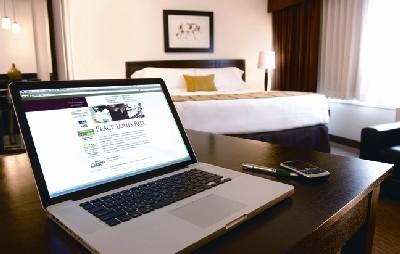 фото отеля Place Louis Riel Suite Hotel