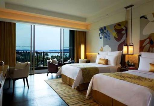 фото отеля Renaissance Sanya Resort & Spa