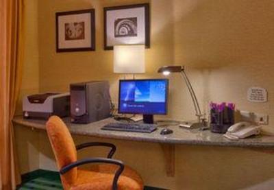 фото отеля SpringHill Suites Yuma