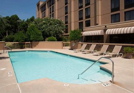 фото отеля Hampton Inn Austin - Arboretum Northwest