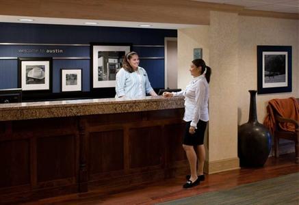 фото отеля Hampton Inn Austin - Arboretum Northwest