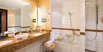 фото отеля Steigenberger Hotel Remarque