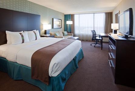 фото отеля Holiday Inn Pointe Claire Montreal Airport