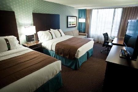 фото отеля Holiday Inn Pointe Claire Montreal Airport