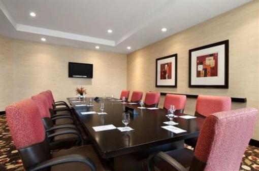 фото отеля Embassy Suites Jackson-North/Ridgeland