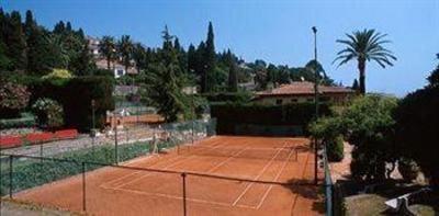 фото отеля Hanbury Tennis Club