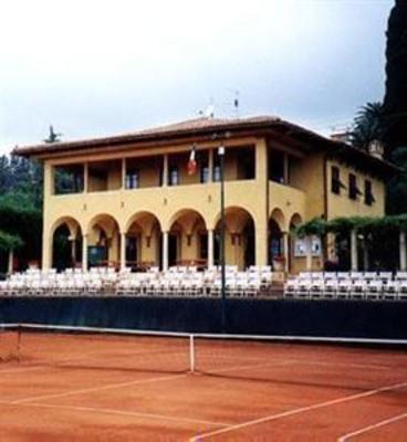 фото отеля Hanbury Tennis Club