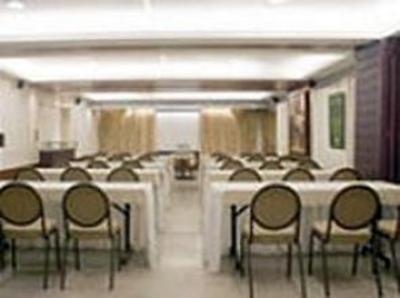 фото отеля Hotel Diplomat Mumbai