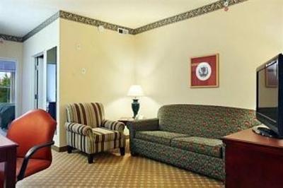 фото отеля Country Inn & Suites Columbus Airport East