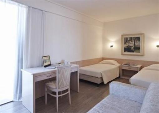фото отеля Amarilia Hotel