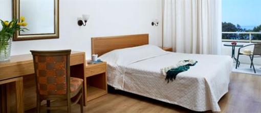 фото отеля Amarilia Hotel