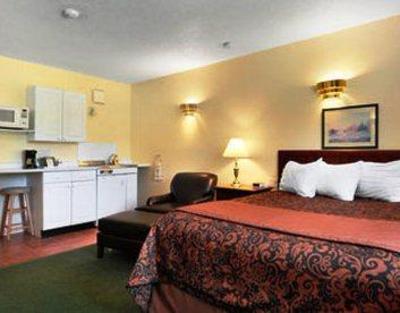фото отеля Travelodge Simcoe