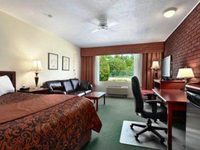 Travelodge Simcoe
