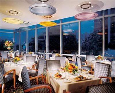 фото отеля Sheraton Vancouver - Wall Centre