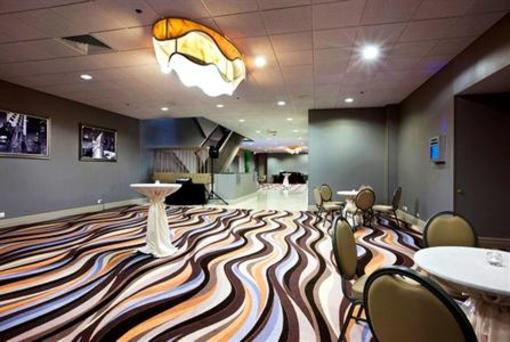 фото отеля Holiday Inn Chicago - Mart Plaza