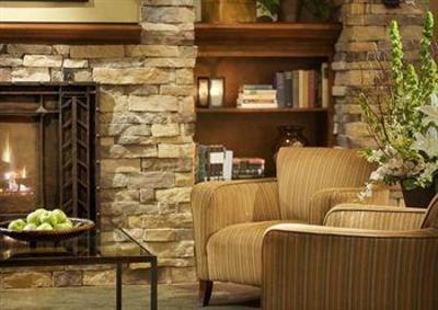 фото отеля Larkspur Landing Sacramento