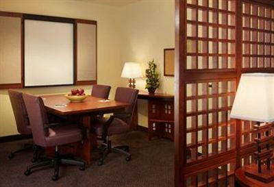 фото отеля Larkspur Landing Sacramento