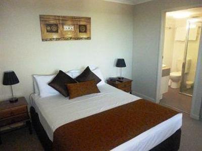 фото отеля Coral Towers Holiday Suites