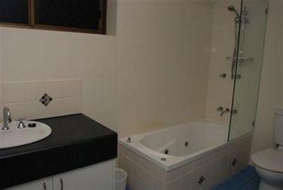 фото отеля Coral Towers Holiday Suites
