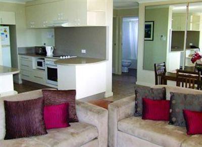фото отеля Coral Towers Holiday Suites