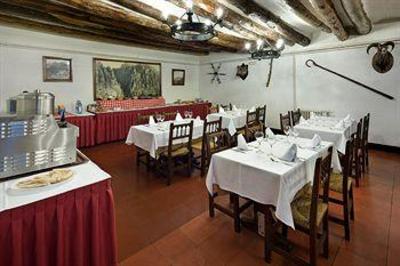 фото отеля Hostal De La Trucha Hotel Teruel