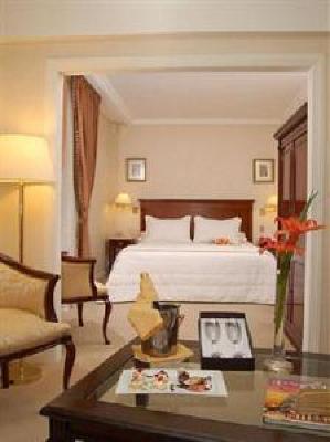 фото отеля Grand Boulevard Hotel Buenos Aires