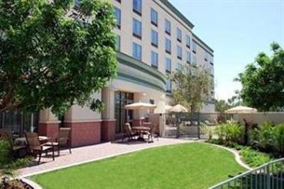 фото отеля Holiday Inn Hotel & Suites Phoenix Airport