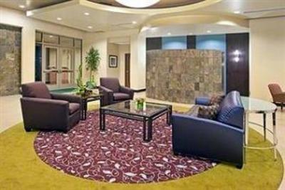 фото отеля Holiday Inn Hotel & Suites Phoenix Airport