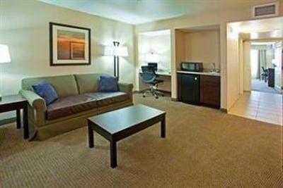 фото отеля Holiday Inn Hotel & Suites Phoenix Airport
