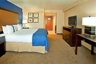 фото отеля Holiday Inn Hotel & Suites Phoenix Airport