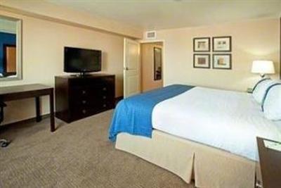 фото отеля Holiday Inn Hotel & Suites Phoenix Airport