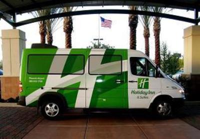 фото отеля Holiday Inn Hotel & Suites Phoenix Airport
