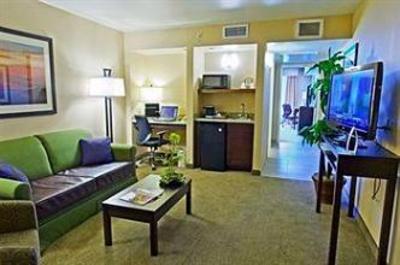 фото отеля Holiday Inn Hotel & Suites Phoenix Airport