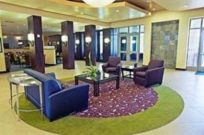 фото отеля Holiday Inn Hotel & Suites Phoenix Airport