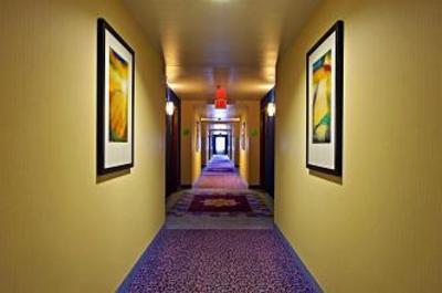 фото отеля Holiday Inn Hotel & Suites Phoenix Airport