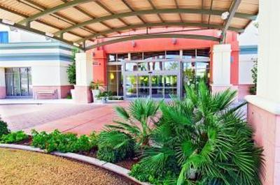 фото отеля Holiday Inn Hotel & Suites Phoenix Airport