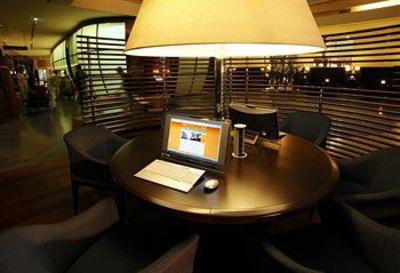 фото отеля Sheraton Paris Airport Hotel & Conference Centre