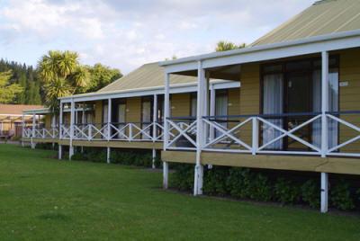 фото отеля Bridge Fishing Lodge Turangi