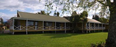 фото отеля Bridge Fishing Lodge Turangi