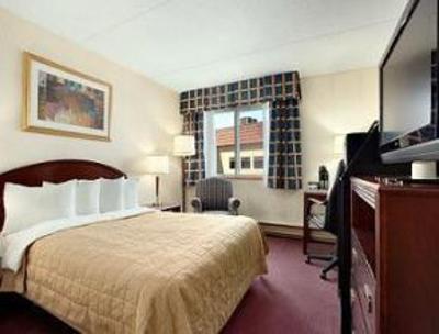 фото отеля Travelodge Ottawa East