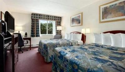 фото отеля Travelodge Ottawa East
