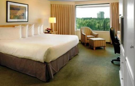 фото отеля Red Deer Lodge Hotel and Conference Centre