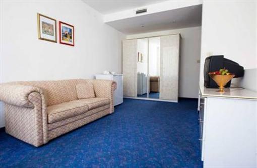 фото отеля Burduguz Hotel Irkutsk